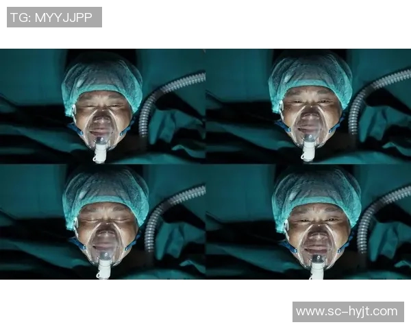 足球明星在高原训练中佩戴氧气面罩的独特瞬间展现运动员的拼搏精神与挑战极限的勇气