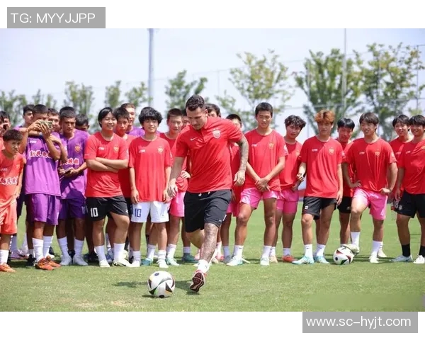 足球明星加盟中国联赛后待遇揭秘及生活现状分析